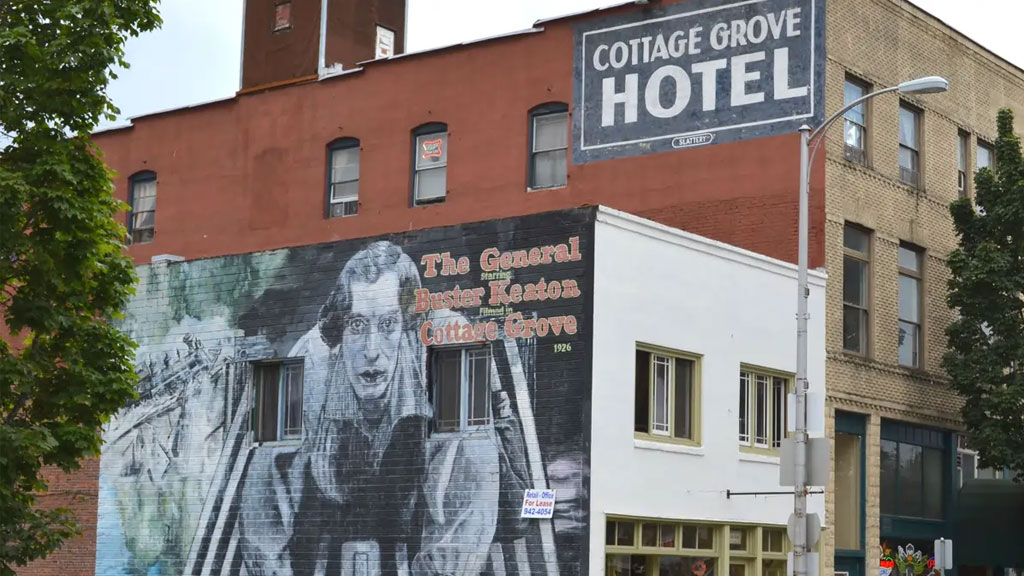 Cottage Grove Hotel View